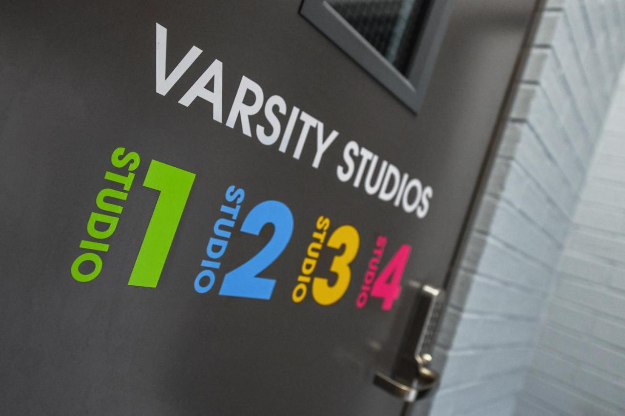 The Varsity Studios Nottingham Extérieur photo
